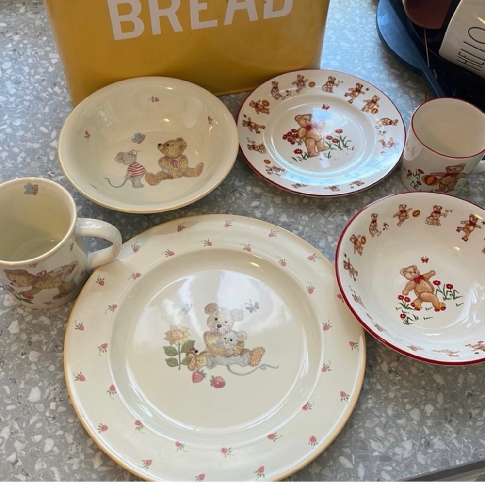 Mikasa Teddy Bear Dinnerware Set. Mason,s teddy bears dinnerware set 🎄